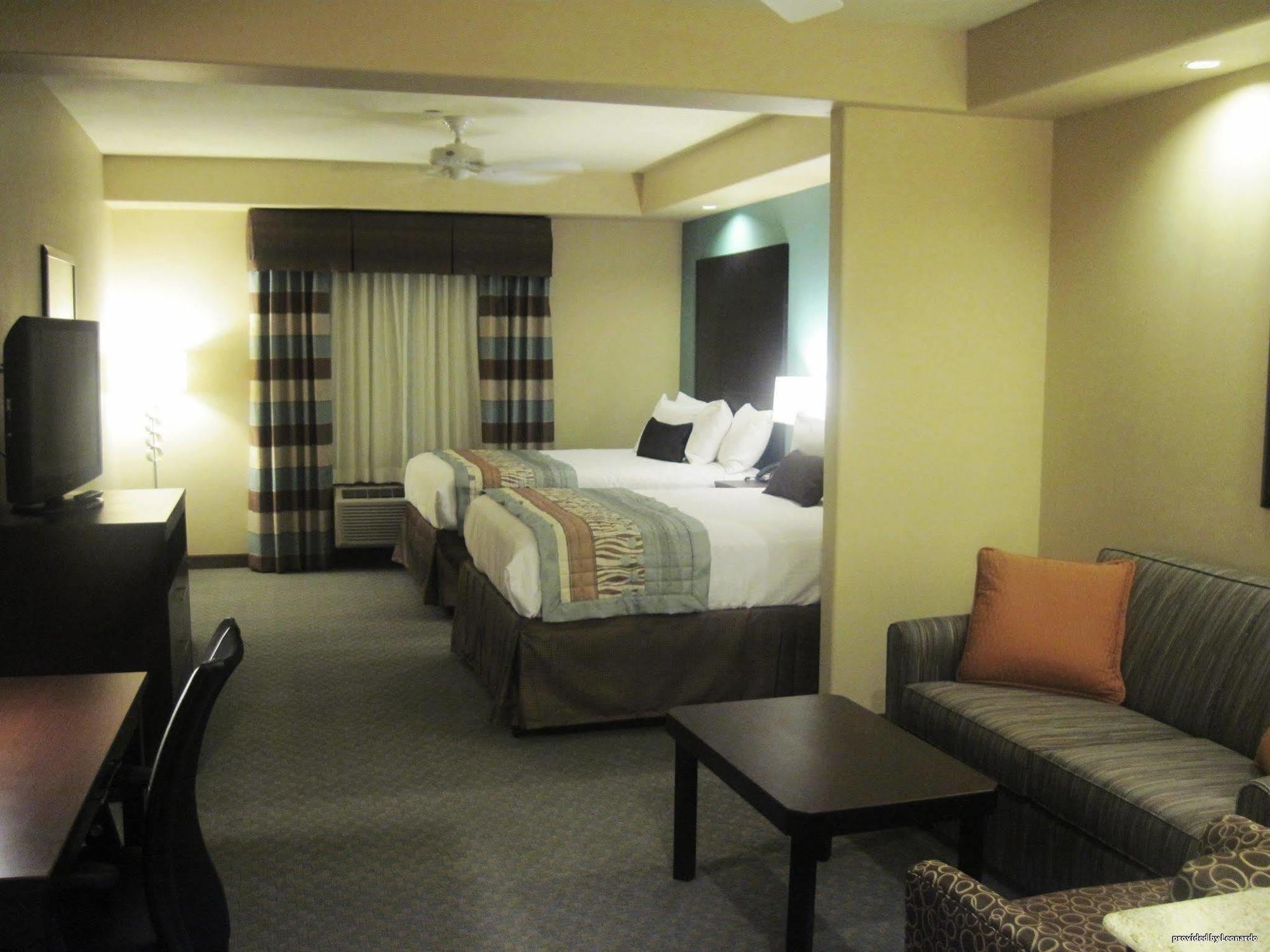 Best Western Plus Midland Suites Room photo